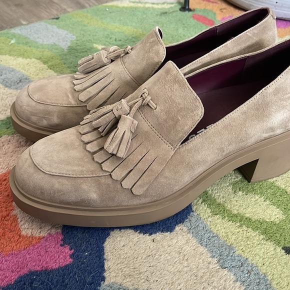 Aerosoles Taupe Wedge Loafers W12 - Picture 5 of 7